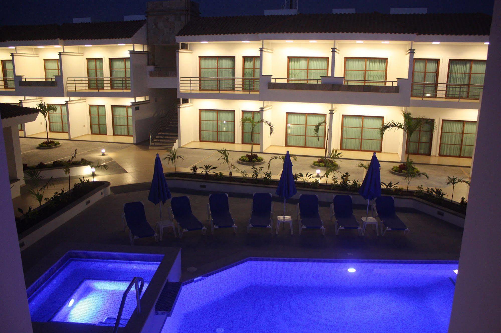 Marena Suites & Apartments 마사틀란 외부 사진